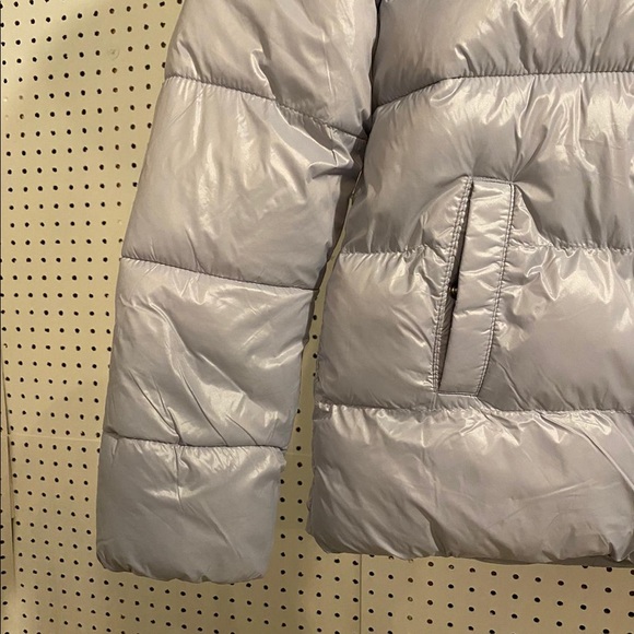 New with Tags Puffer Jacket - Picture 7 of 8
